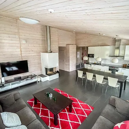 別荘 Vanamoinen By Interhome *